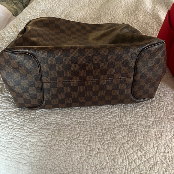 Authentic Louis Vuitton Reggia Damier Ebene - Picture 7 of 10